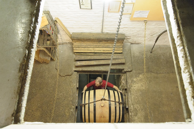 cantillon_barrel.jpg