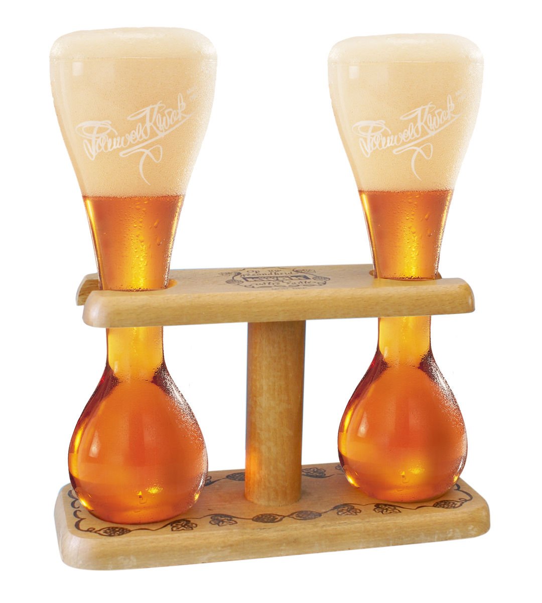 kwak beer in its koetsiersglas and wooden holster